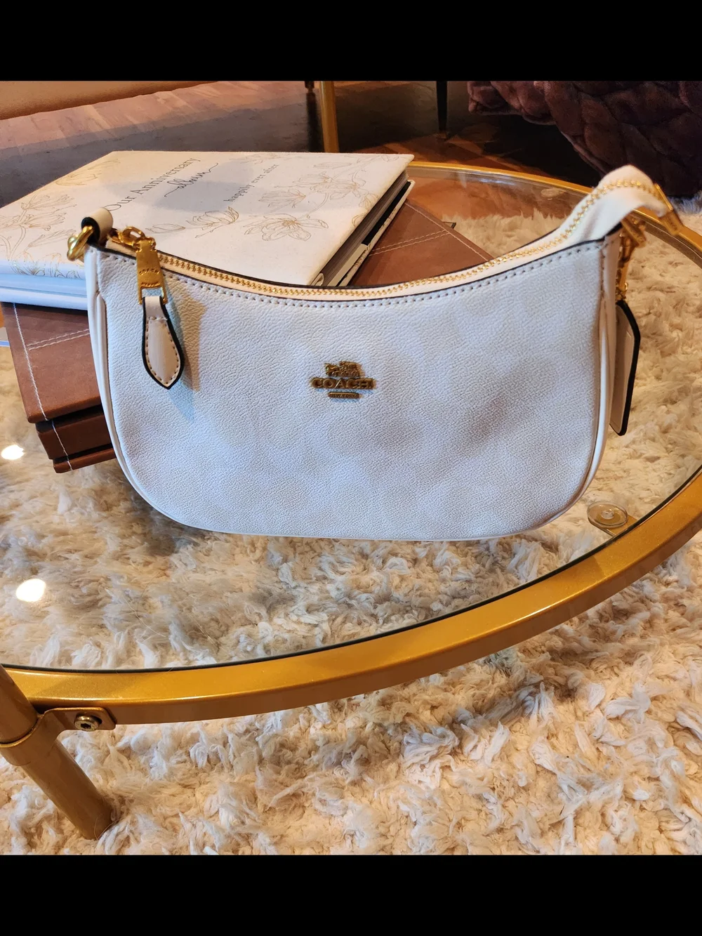 Coach Teri Should Bag-Off-White Leather Shoulder Bag with Light Gold Hardware - Picture 2 of 6
